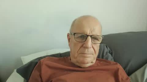 Snapshot of oggi95 chatting on September 9, 9:31 am oggi95 online show from September 9, 9:31 am