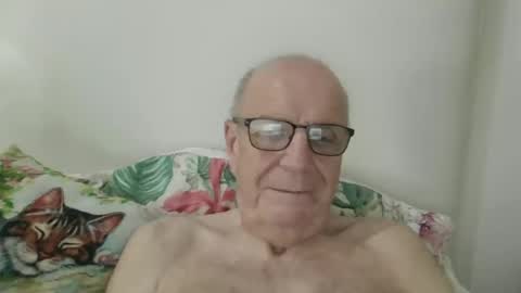 Snapshot of oggi95 chatting on September 18, 3:03 pm oggi95 online show from September 18, 3:03 pm