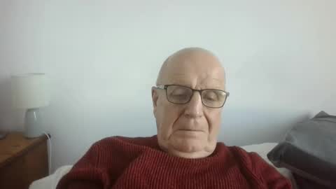 Snapshot of oggi95 chatting on January 18, 3:59 pm oggi95 online show from January 18, 3:59 pm