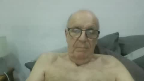 Snapshot of oggi95 chatting on September 21, 6:52 pm oggi95 online show from September 21, 6:52 pm
