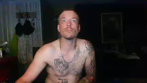 who dares  toss me some  tips lets have fun online show from May 11, 4:58 am