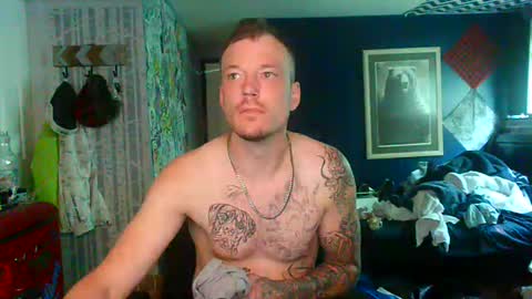 who dares  toss me some  tips lets have fun online show from May 17, 2:24 pm