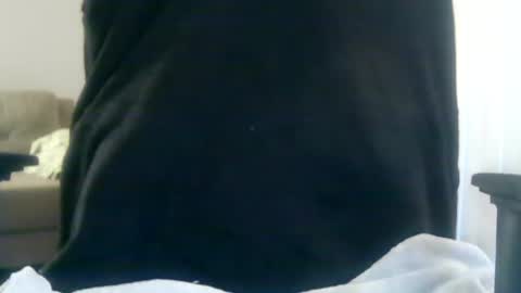WATCH ME PUT OIL ON MY BALLS online show from September 17, 1:01 pm