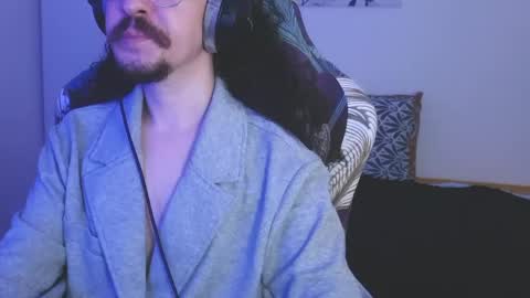 okako online show from April 20, 9:39 pm