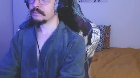 okako online show from April 26, 9:33 pm