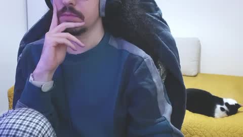 okako online show from April 3, 8:11 am