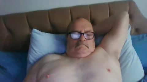 old_fkr online show from February 11, 9:09 am