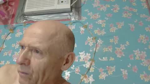 oldbuthorny62 online show from April 9, 11:27 am