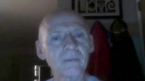 Snapshot of oldbuthorny62 chatting on October 28, 5:54 am oldbuthorny62 online show from October 28, 5:54 am
