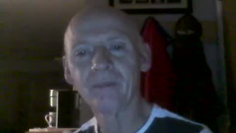 Snapshot of oldbuthorny62 chatting on October 26, 5:20 am oldbuthorny62 online show from October 26, 5:20 am