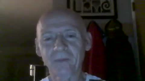 Snapshot of oldbuthorny62 chatting on October 27, 5:21 am oldbuthorny62 online show from October 27, 5:21 am