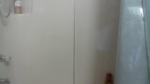 Snapshot of oldbuthorny62 chatting on October 30, 6:37 am oldbuthorny62 online show from October 30, 6:37 am