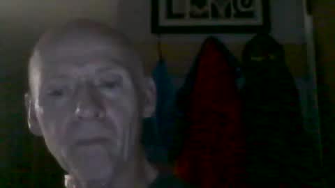 Snapshot of oldbuthorny62 chatting on October 23, 6:06 am oldbuthorny62 online show from October 23, 6:06 am