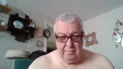 Fergus online show from March 30, 9:43 am