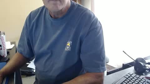 Snapshot of olderandwiser chatting on September 10, 8:29 pm Older and Wiser online show from September 10, 8:29 pm