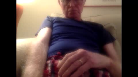 olderthandirt69 online show from March 9, 3:12 am