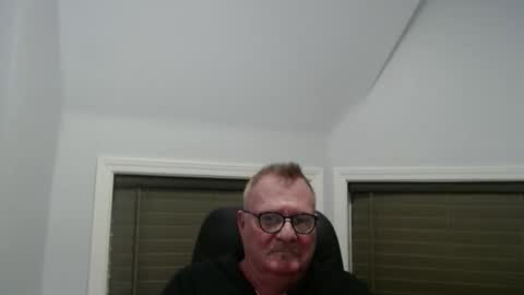 oldguybigd online show from December 22, 5:48 am