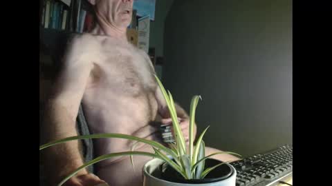 oldhairybastard online show from April 26, 10:39 pm