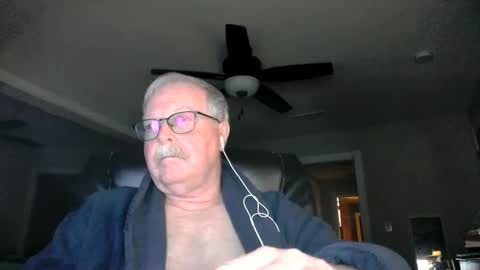 OldLakeGuy online show from February 20, 4:28 am