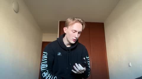 Oliver and Thomas online show from November 27, 1:15 pm