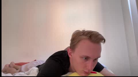 Oliver and Thomas online show from October 26, 10:17 am