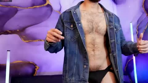 Oliver Dallas online show from April 15, 3:39 am