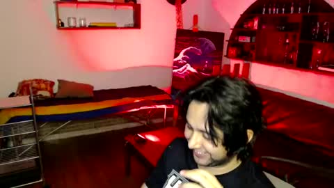 Snapshot of oliver_laid_2023 chatting on October 18, 7:13 am oliver_laid_2023 online show from October 18, 7:13 am