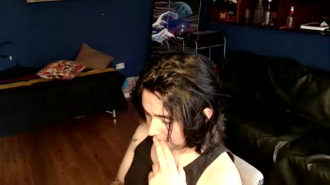 Snapshot of oliver_laid_2023 chatting on September 21, 10:10 pm oliver_laid_2023 online show from September 21, 10:10 pm