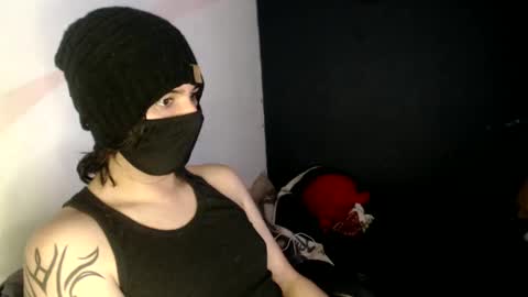 Snapshot of oliver_laid_2023 chatting on February 23, 12:58 am oliver_laid_2023 online show from February 23, 12:58 am
