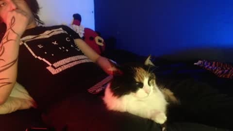 Snapshot of oliver_laid_2023 chatting on February 3, 12:58 am oliver_laid_2023 online show from February 3, 12:58 am