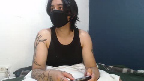 Snapshot of oliver_laid_2023 chatting on December 7, 6:37 pm oliver_laid_2023 online show from December 7, 6:37 pm