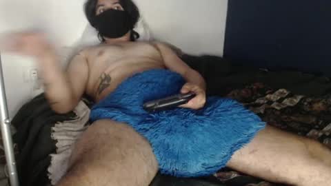 Snapshot of oliver_laid_2023 chatting on December 12, 2:37 am oliver_laid_2023 online show from December 12, 2:37 am