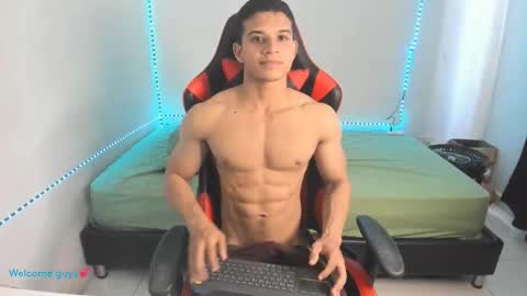 oliver thompsson online show from February 15, 7:55 pm