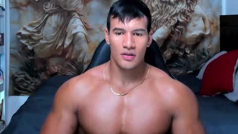 Snapshot of oliver_tommy chatting on October 22, 4:32 pm oliver_tommy online show from October 22, 4:32 pm