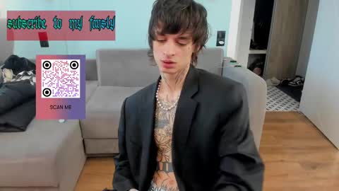Snapshot of oliverrgroove chatting on February 21, 1:22 pm oliverrgroove online show from February 21, 1:22 pm