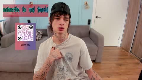 Snapshot of oliverrgroove chatting on February 6, 3:09 pm oliverrgroove online show from February 6, 3:09 pm