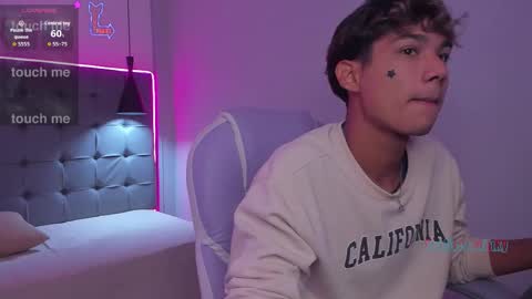 Oliver online show from February 1, 9:35 pm