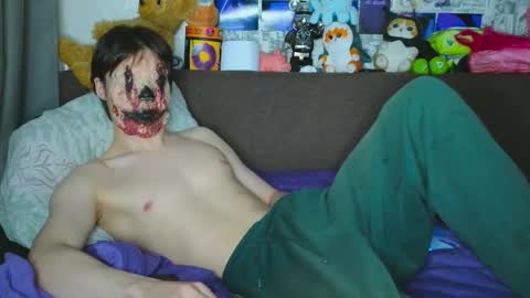 Snapshot of ololkd chatting on October 31, 10:24 pm Tony online show from October 31, 10:24 pm