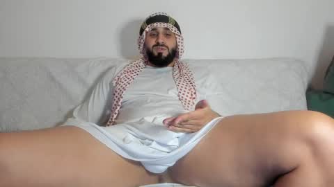 Snapshot of omar_xoxo chatting on September 24, 9:13 pm Omar online show from September 24, 9:13 pm
