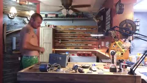 Snapshot of omfgy chatting on October 21, 8:01 pm Norm online show from October 21, 8:01 pm