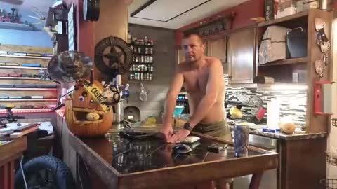 Snapshot of omfgy chatting on October 17, 10:25 pm Norm online show from October 17, 10:25 pm