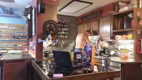 Snapshot of omfgy chatting on October 25, 8:32 pm Norm online show from October 25, 8:32 pm