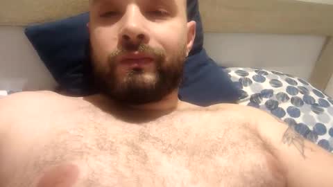 omgwhereim online show from November 16, 9:39 pm