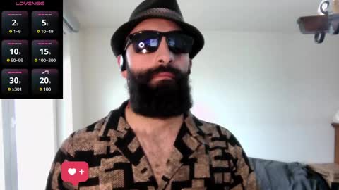 ona nisme online show from February 12, 10:35 am
