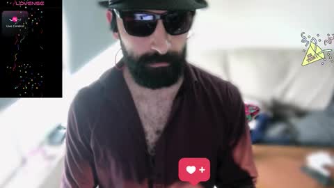 Snapshot of ona_nisme chatting on October 18, 10:09 am ona nisme online show from October 18, 10:09 am
