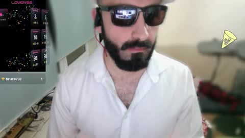 ona nisme online show from March 4, 6:48 pm