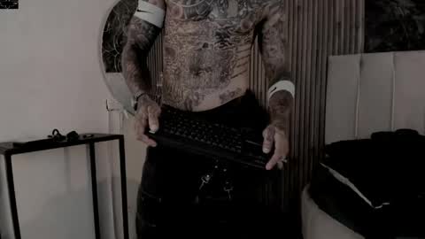     ... online show from April 26, 9:11 pm