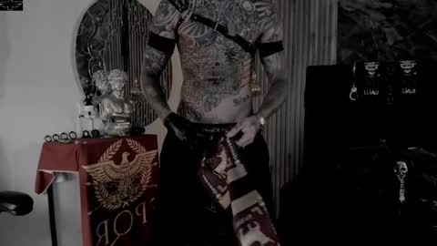 Snapshot of onceagain97_ chatting on October 31, 8:56 pm ... online show from October 31, 8:56 pm