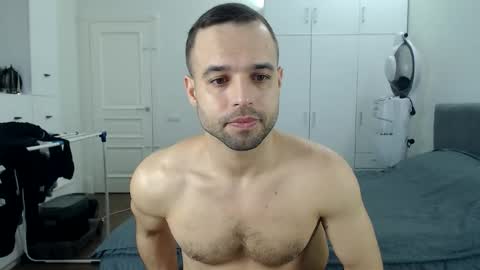 onebestlover online show from March 2, 8:21 am