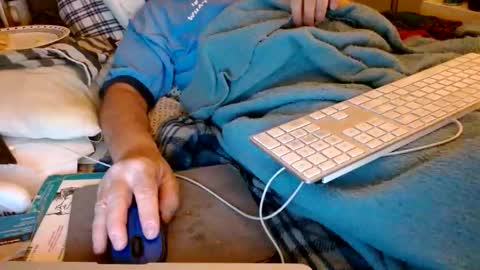 Snapshot of onemattu chatting on March 4, 7:41 am Mattu online show from March 4, 7:41 am